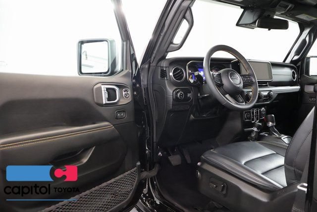Used 2024 Jeep Gladiator Sport w/ Premium Package AWD/4WD image 8