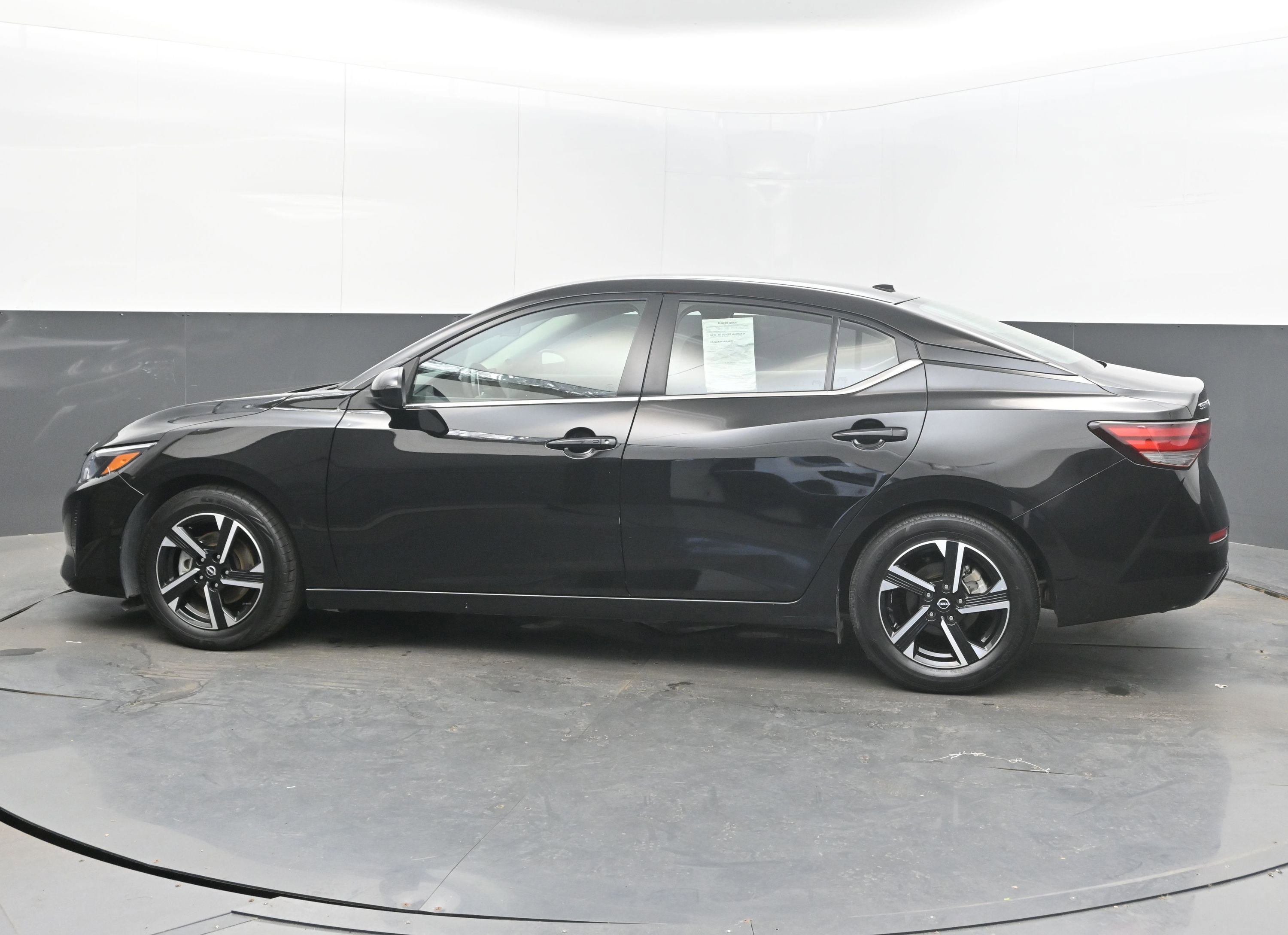 Used 2024 Nissan Sentra SV image 5