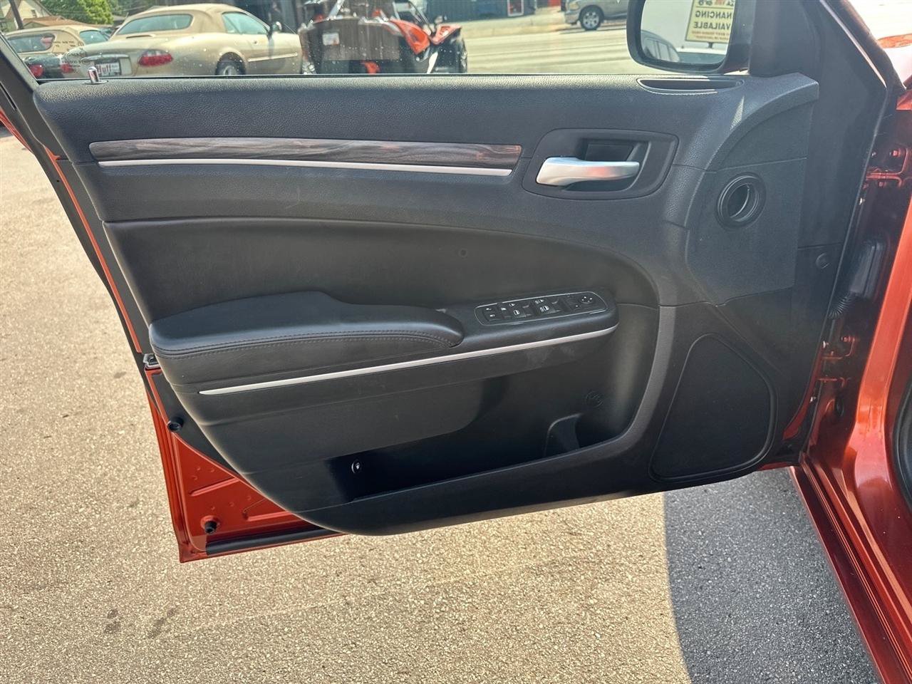 Used 2020 Chrysler 300 Touring w/ Sport Appearance Package RWD image 14