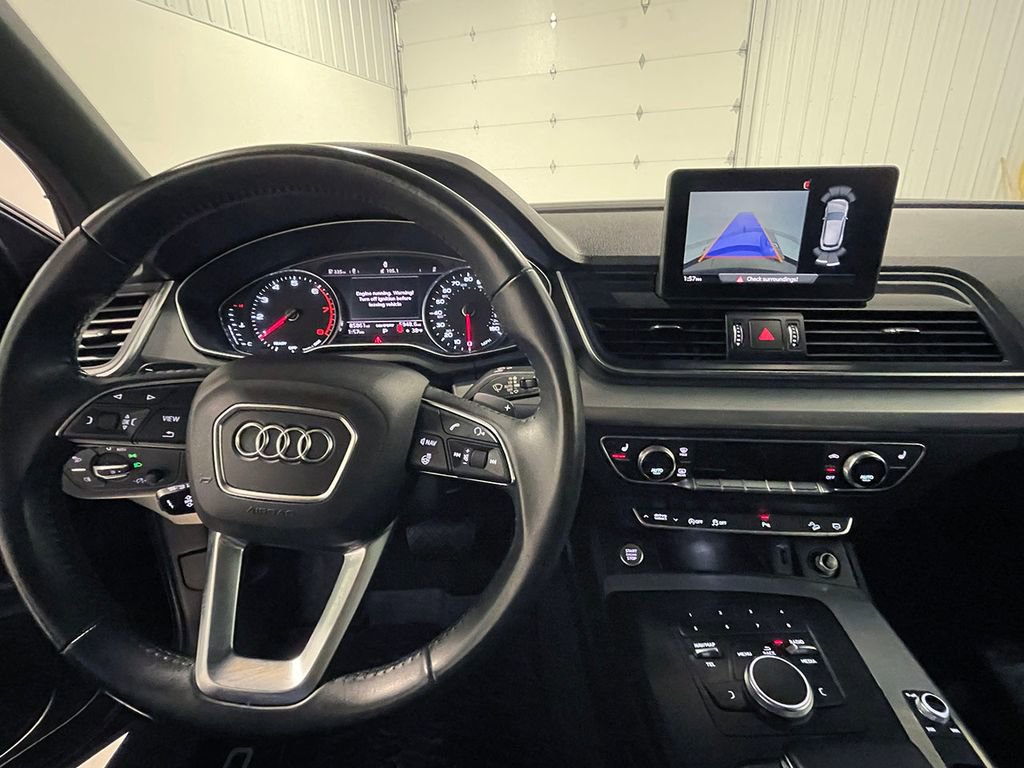 Used 2020 Audi Q5 2.0T Premium w/ Titanium Sport Package image 38