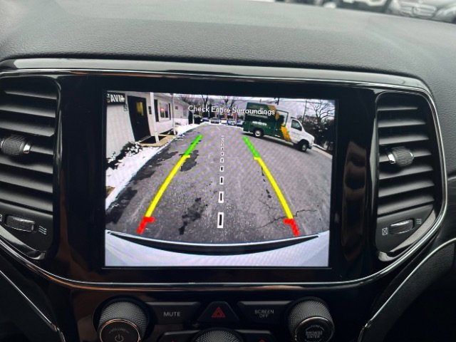 Used 2020 Jeep Grand Cherokee Limited image 26