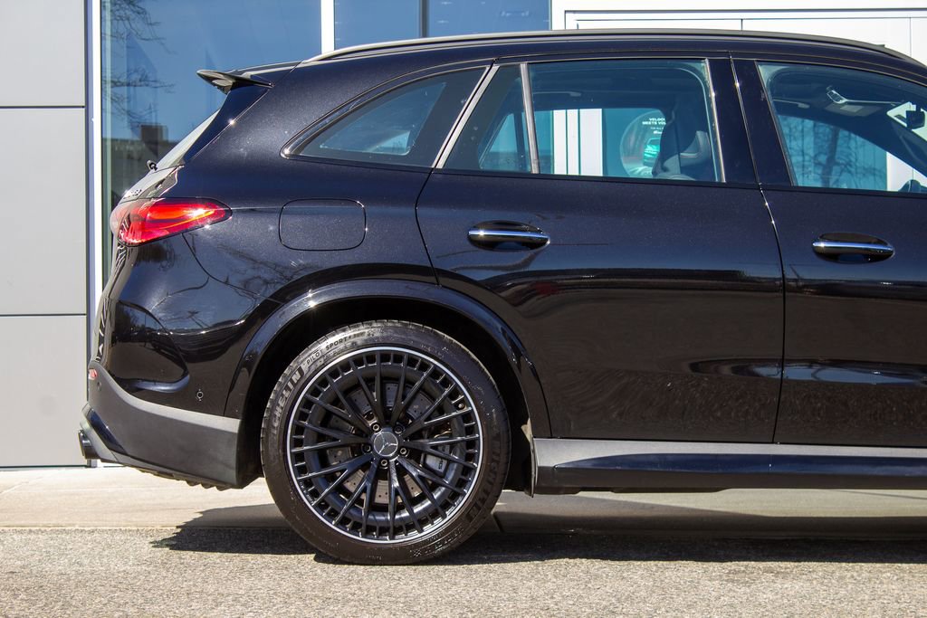 Used 2025 Mercedes-Benz GLC 43 AMG 4MATIC image 8