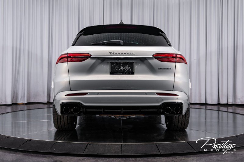 Used 2023 Maserati Grecale Modena image 16