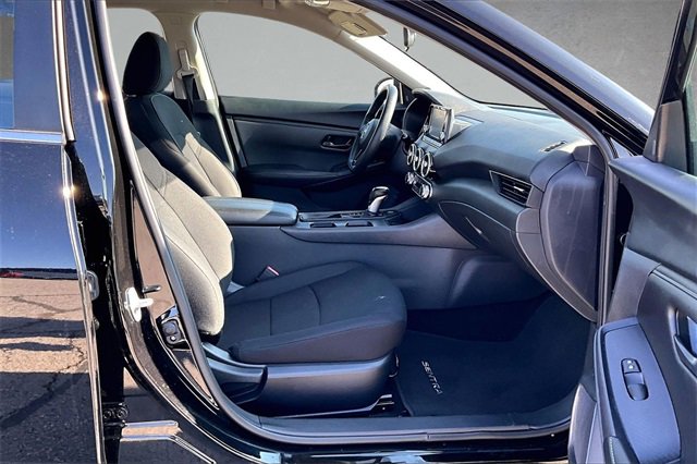 Used 2024 Nissan Sentra S image 5