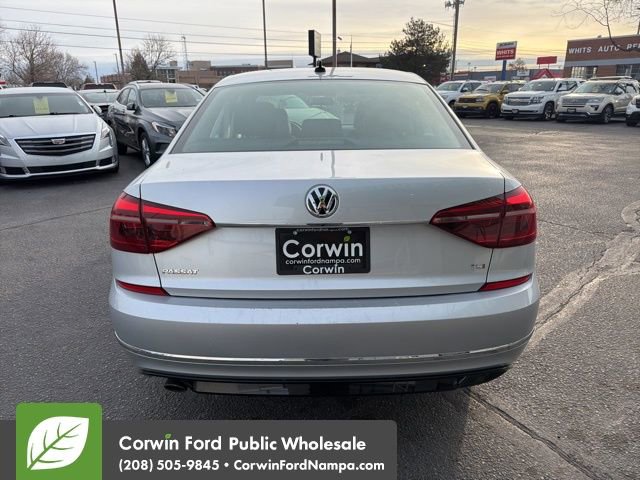 Used 2017 Volkswagen Passat 1.8T R-Line image 6