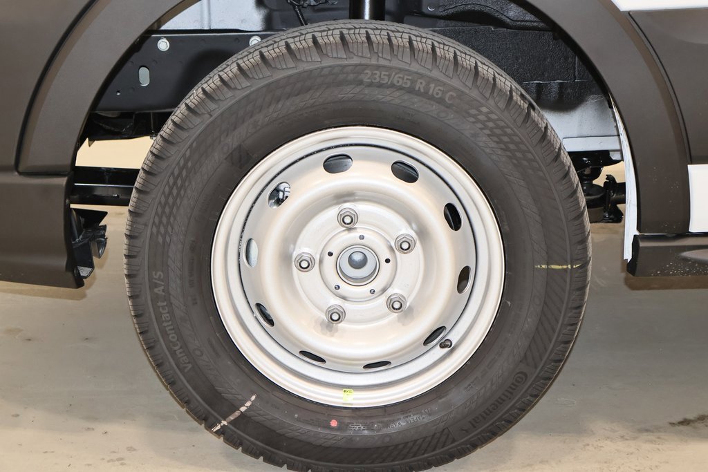 New 2025 Ford Transit 250 Low Roof image 28