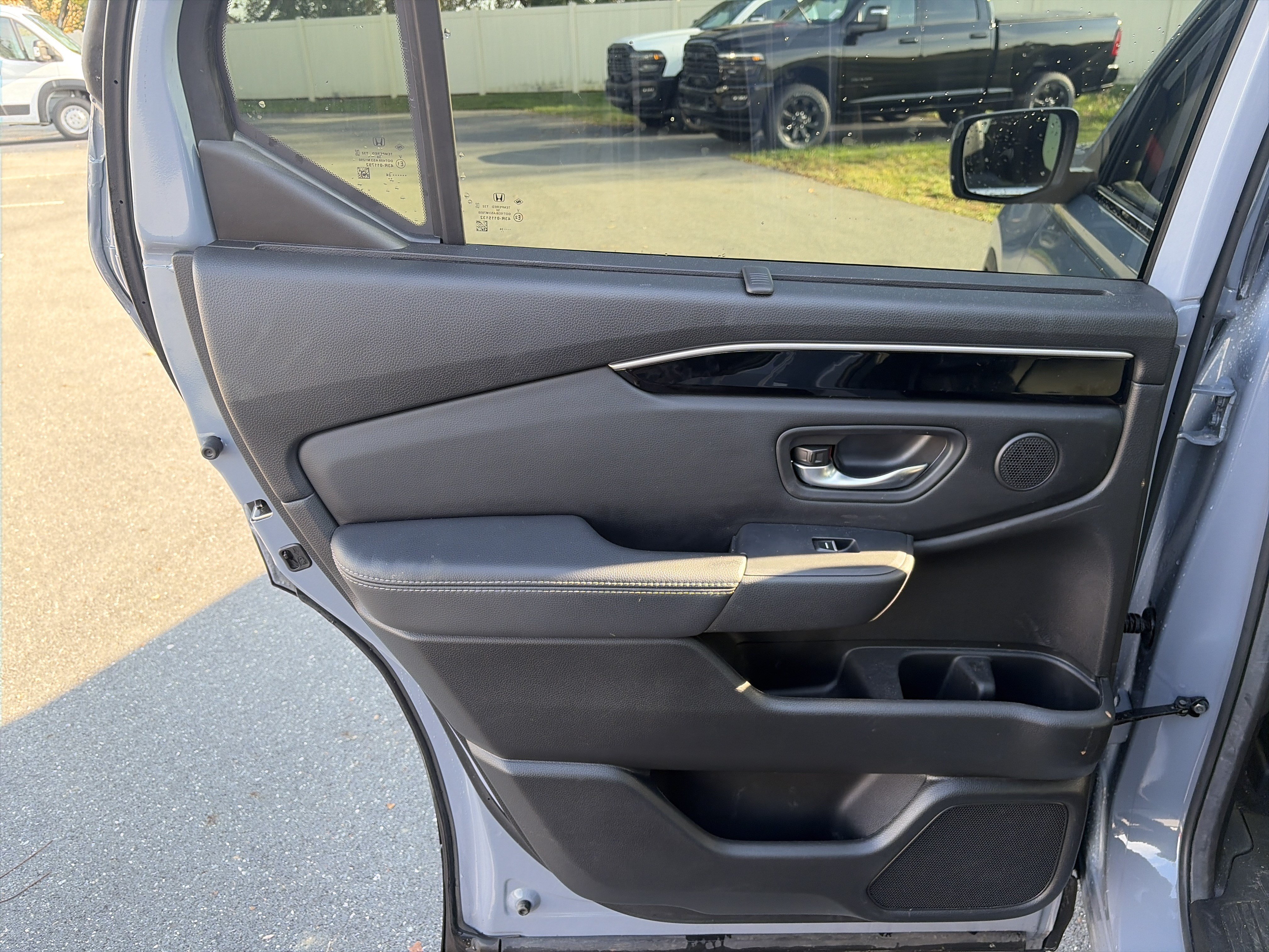 Used 2025 Honda Pilot Touring image 17
