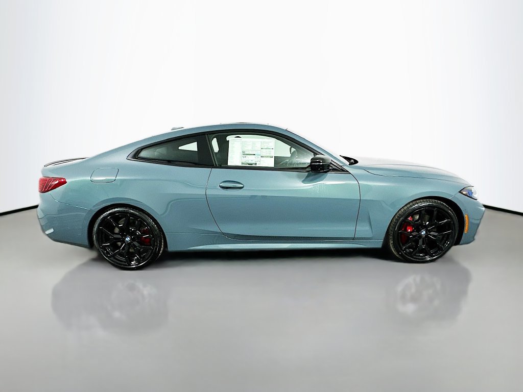 Used 2026 BMW 430i Coupe w/ M Sport Package RWD image 4