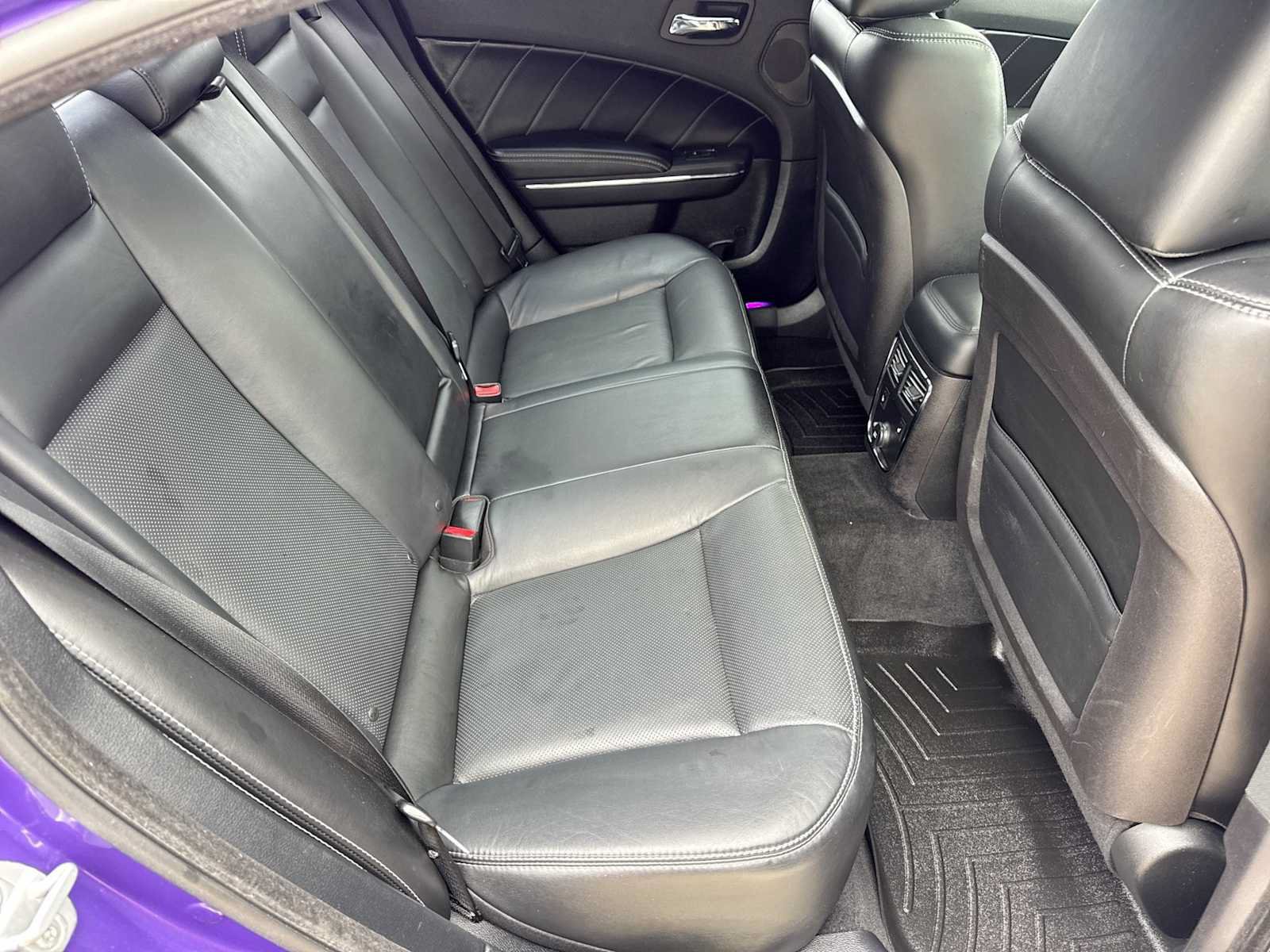 Used 2014 Dodge Charger R/T RWD image 21