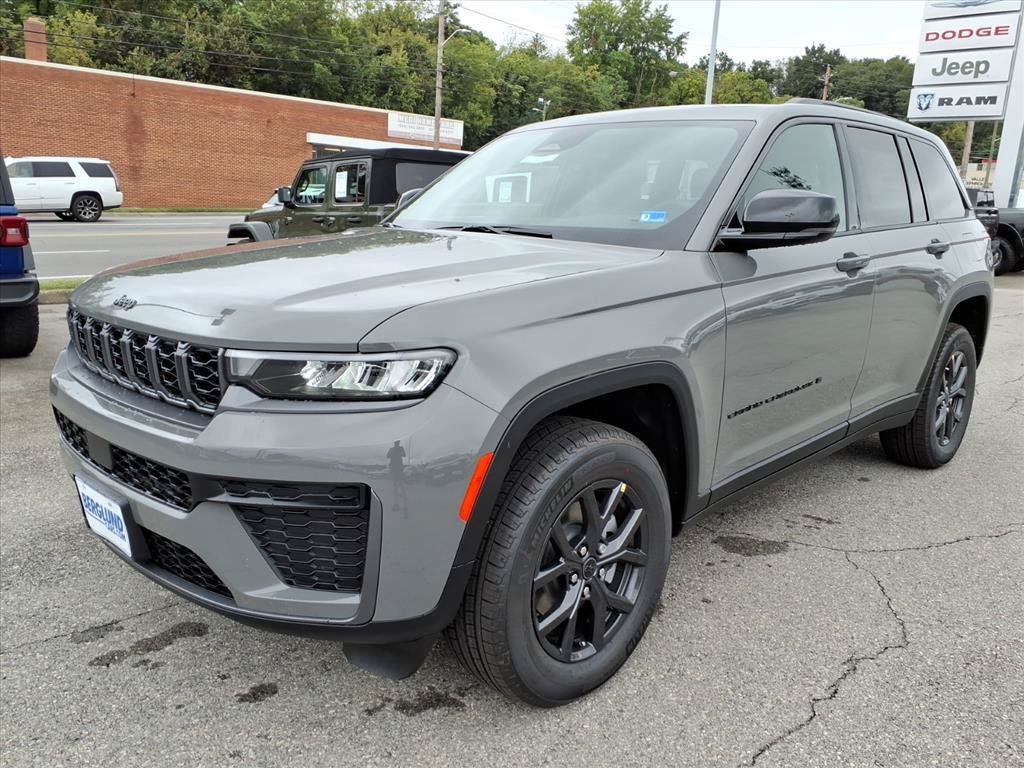 New 2027 Jeep Grand Cherokee 4WD image 8