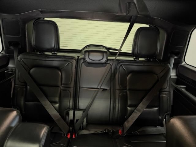 Used 2019 Lincoln Navigator Reserve AWD/4WD image 23