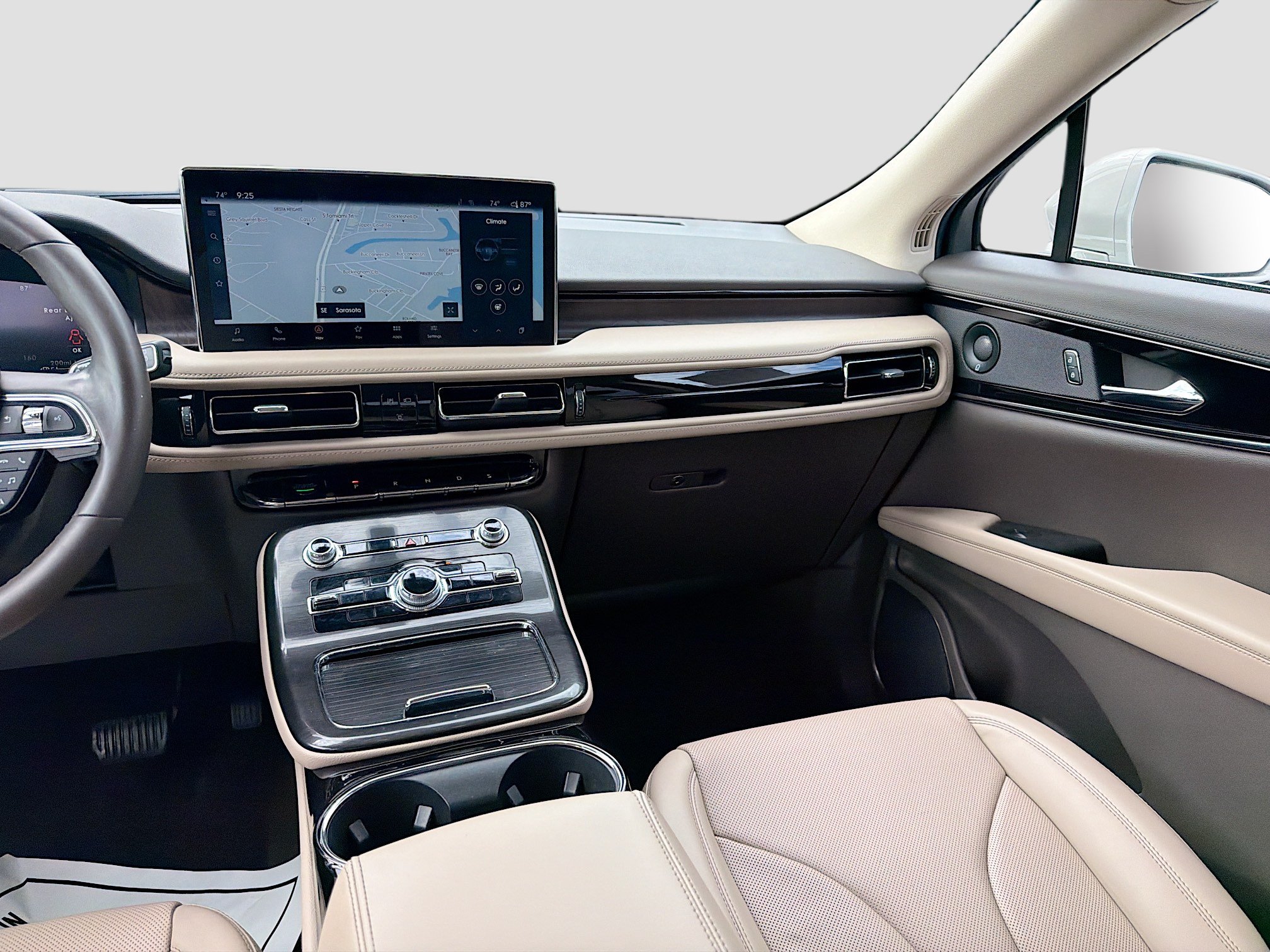 Certified 2021 Lincoln Nautilus Reserve AWD/4WD image 23