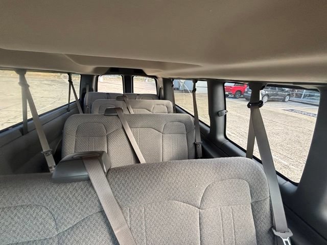 New 2026 Chevrolet Express 3500 LS w/ Chrome Appearance Package RWD image 20