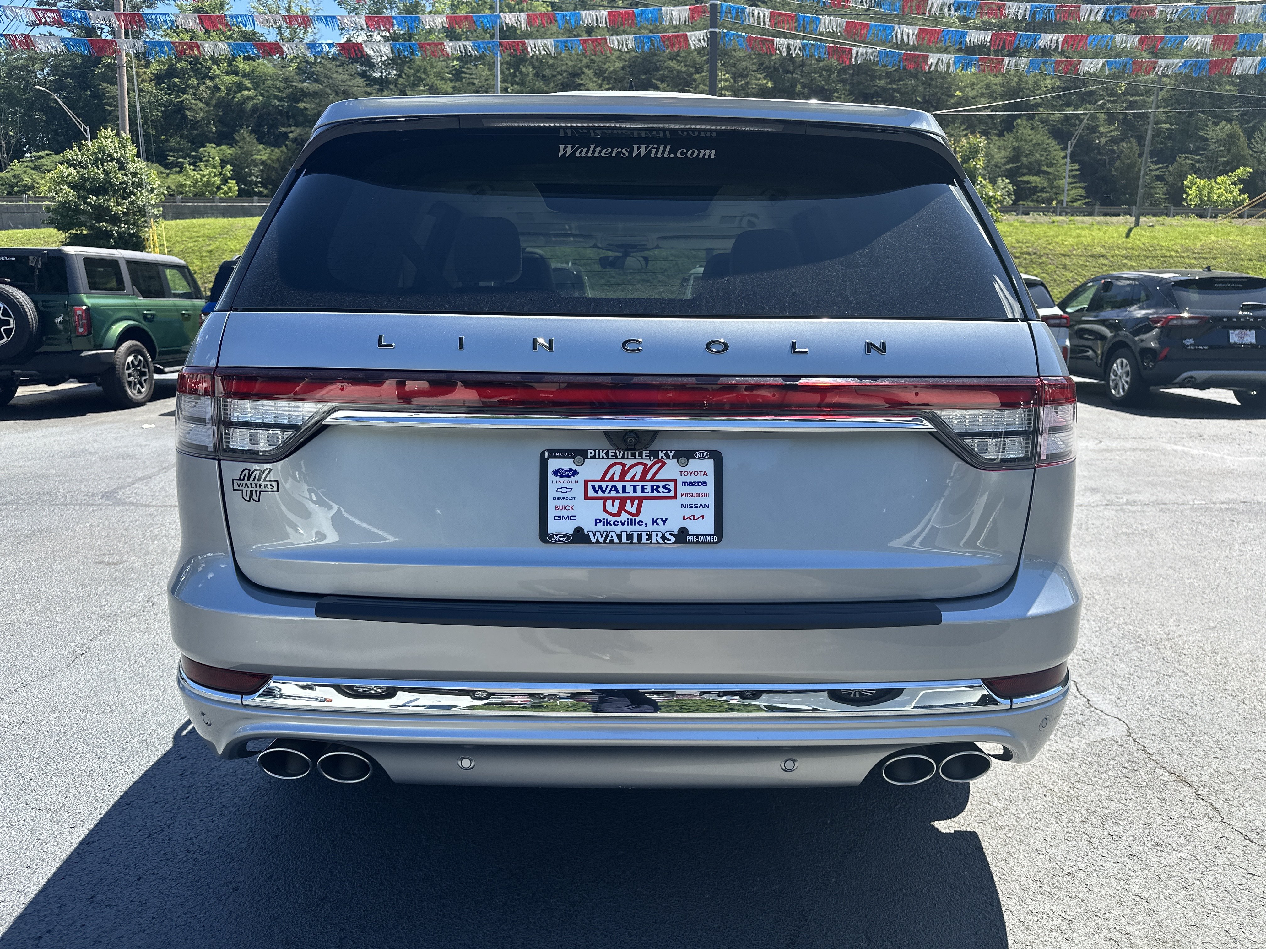 Used 2023 Lincoln Aviator Black Label Grand Touring AWD/4WD image 7