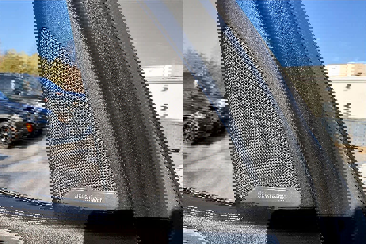 Used 2025 BMW X7 M60i image 37