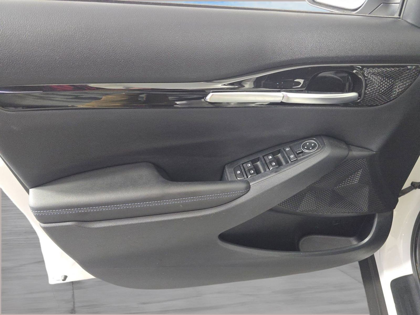 Used 2023 Kia Seltos S image 11