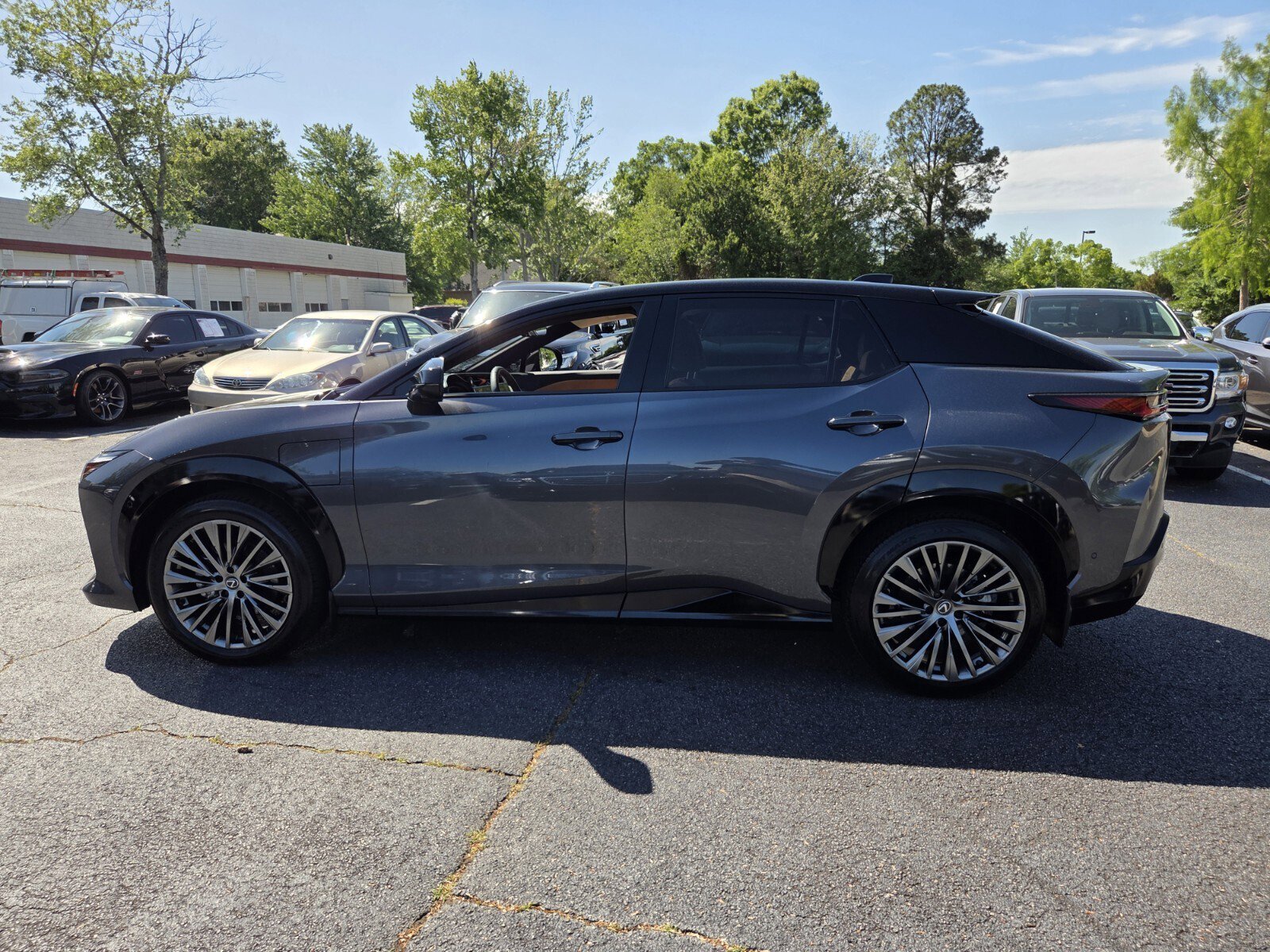 Used 2024 Lexus RZ 450e Premium w/ Accessory Package (Z1) AWD/4WD image 8
