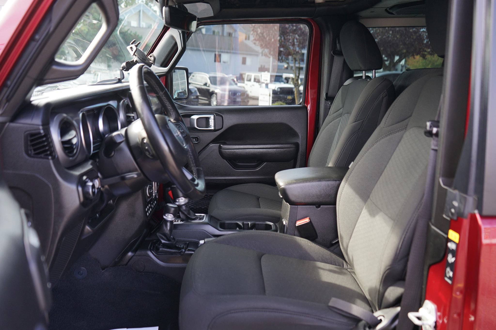 Used 2022 Jeep Wrangler Sport AWD/4WD image 11