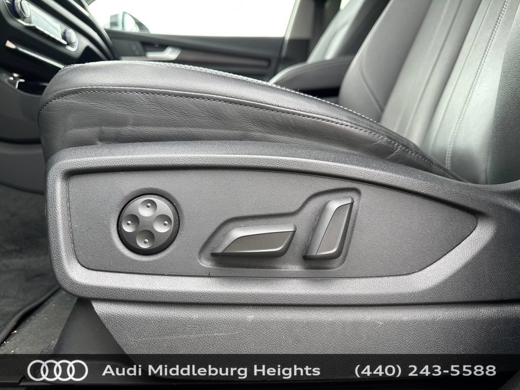 Certified 2023 Audi Q5 2.0T Premium w/ Convenience Package AWD/4WD image 15