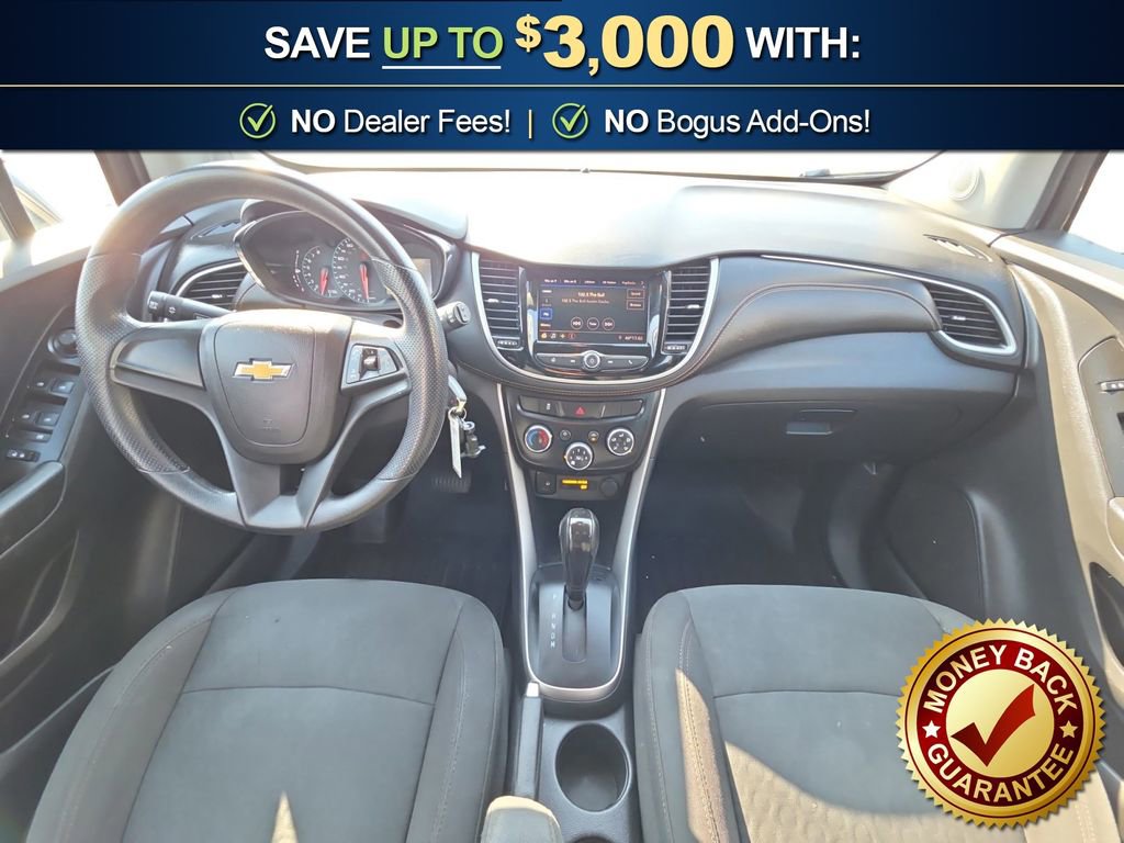 Used 2021 Chevrolet Trax LS image 17