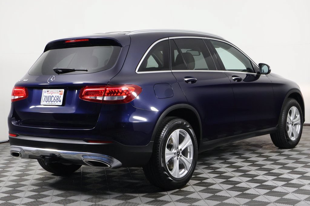 Used 2017 Mercedes-Benz GLC 300 image 4