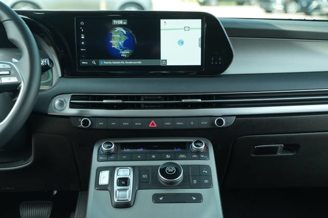 Used 2025 Hyundai Palisade SEL FWD image 32
