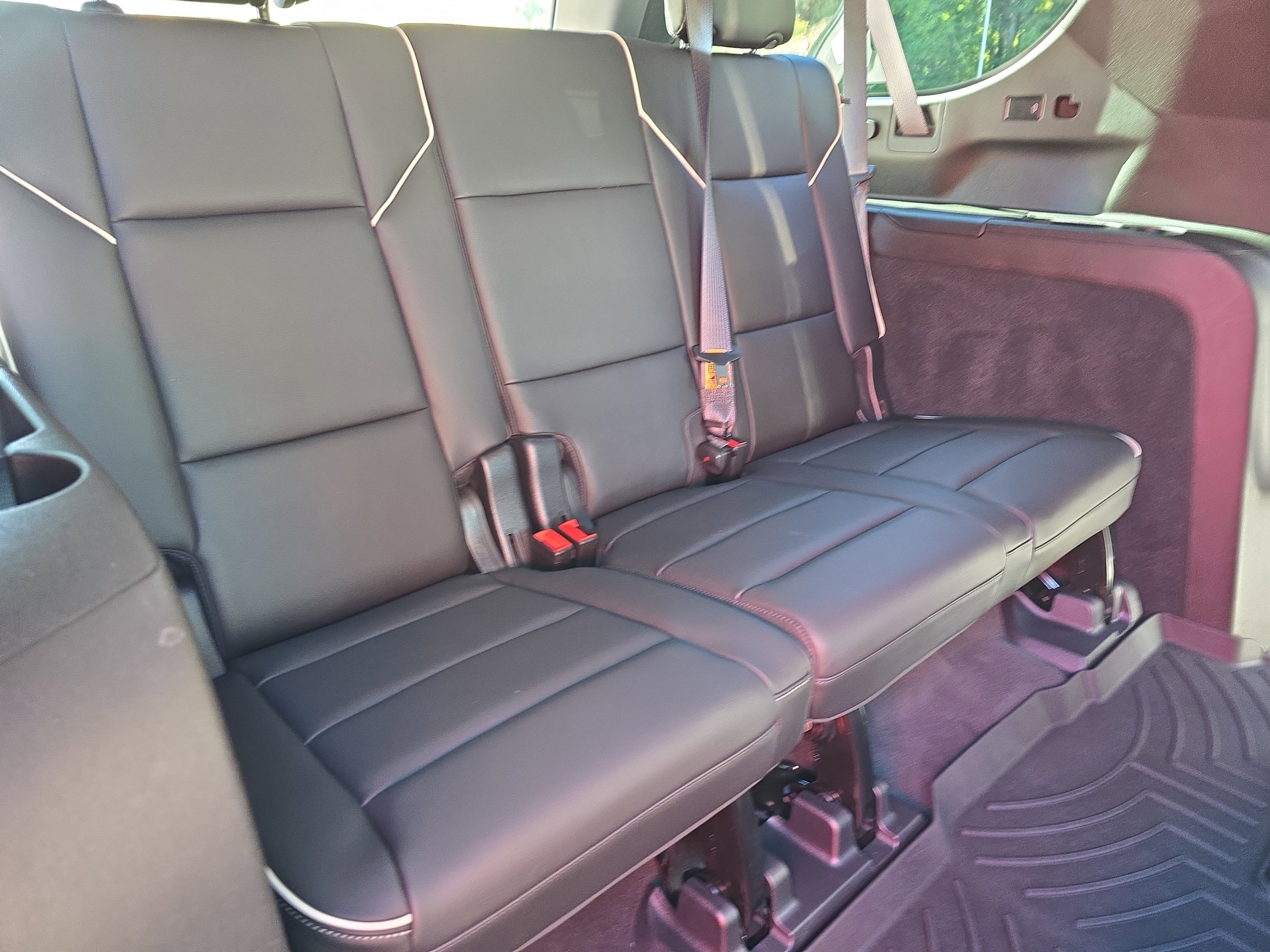 Used 2021 Cadillac Escalade ESV Premium Luxury image 12