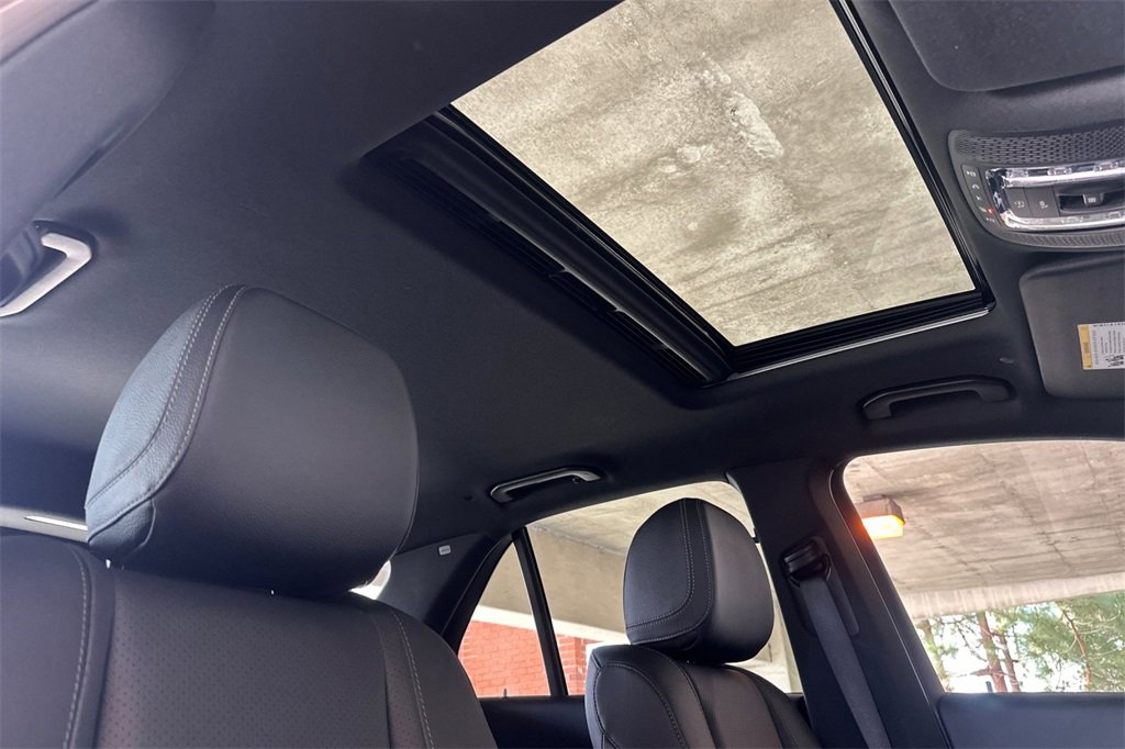 Used 2022 Mercedes-Benz GLE 350 4MATIC w/ AMG Line Exterior image 20