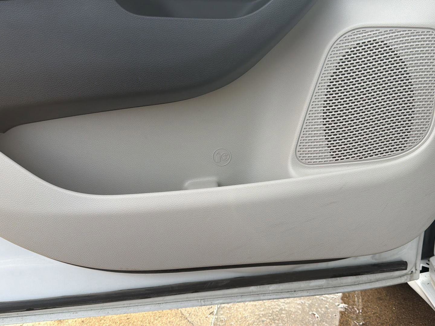 Used 2024 Chrysler Voyager LX FWD image 16