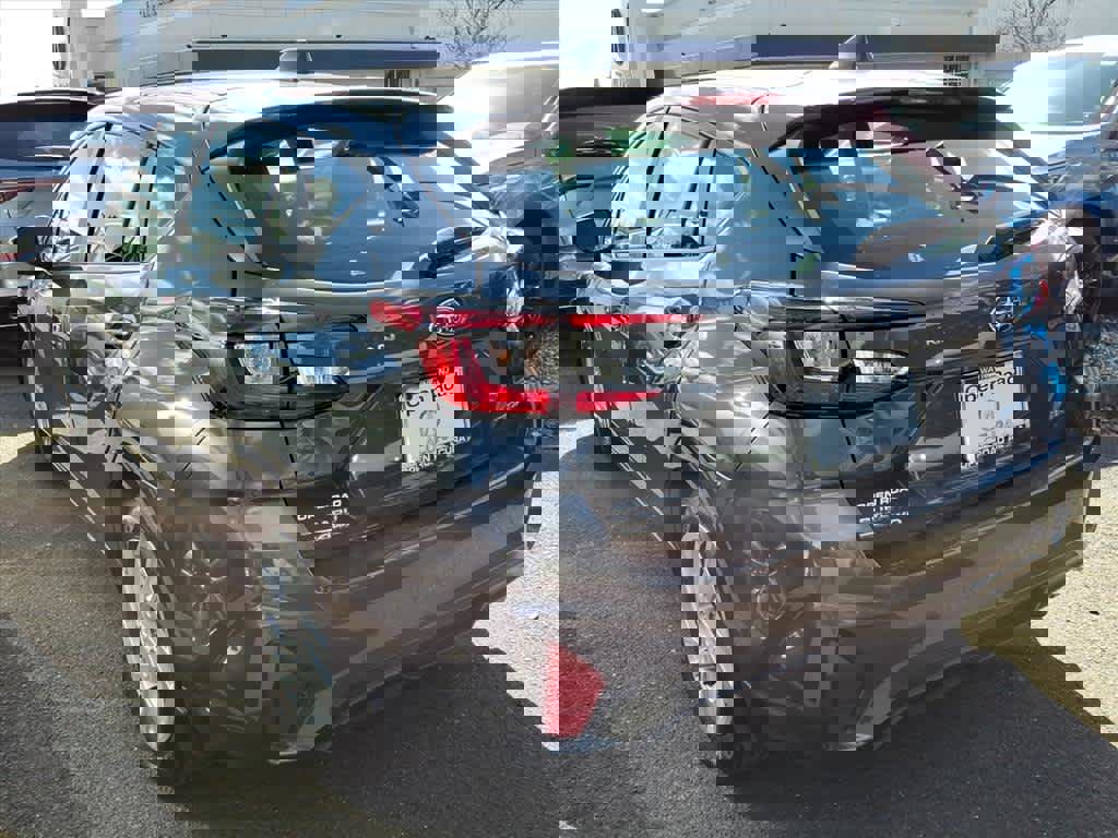 Used 2025 Subaru Impreza 2.0i image 3