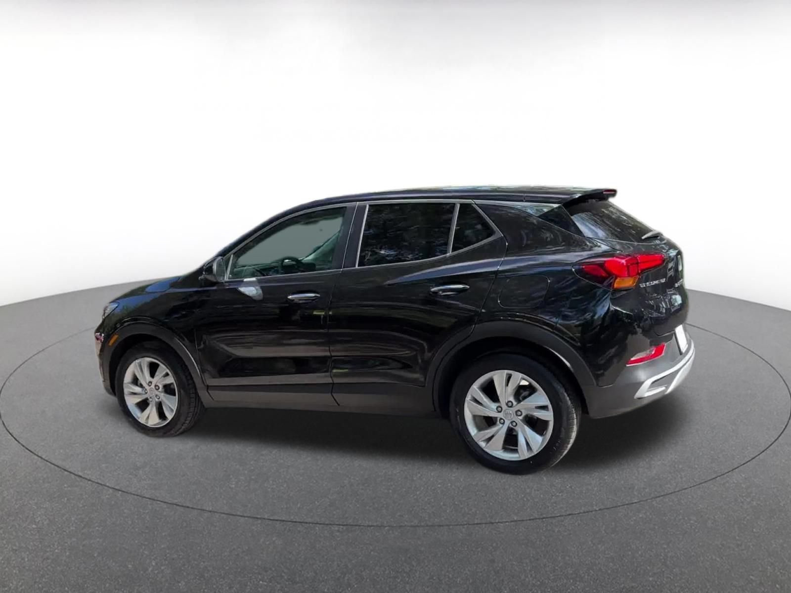 Used 2025 Buick Encore GX Preferred FWD image 10