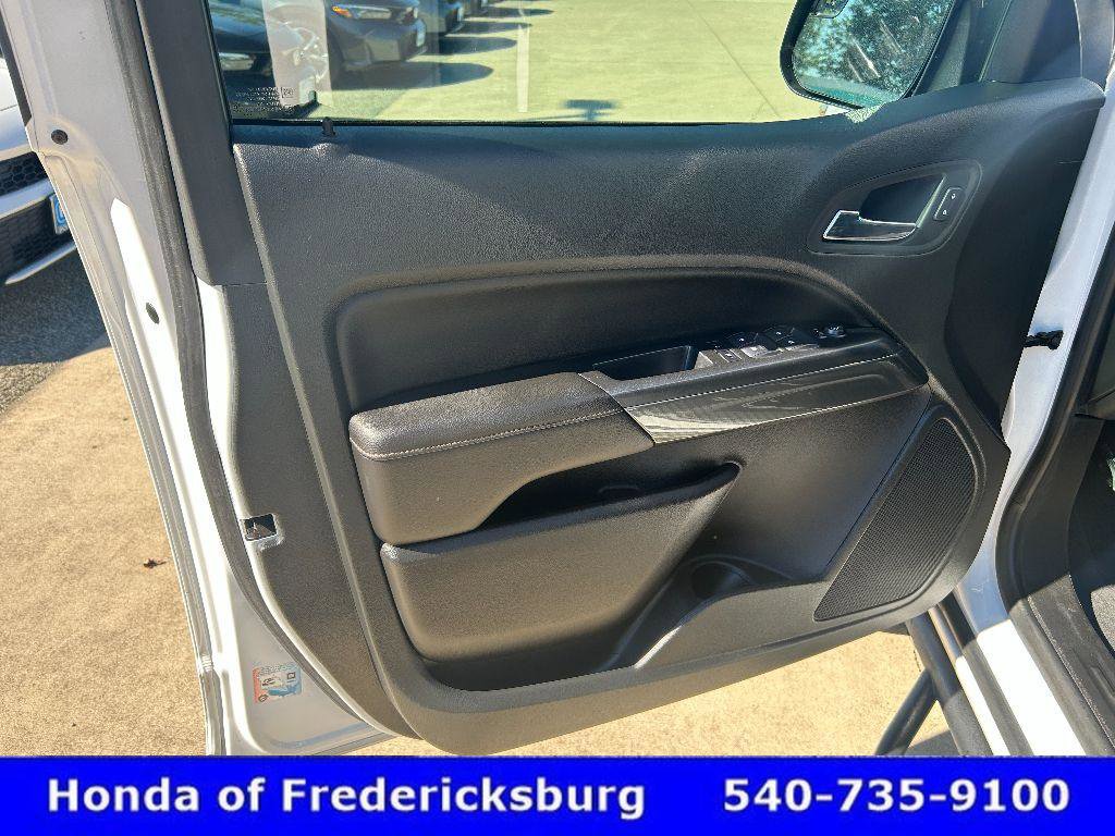 Used 2022 GMC Canyon AT4 w/ Driver Alert Package image 13