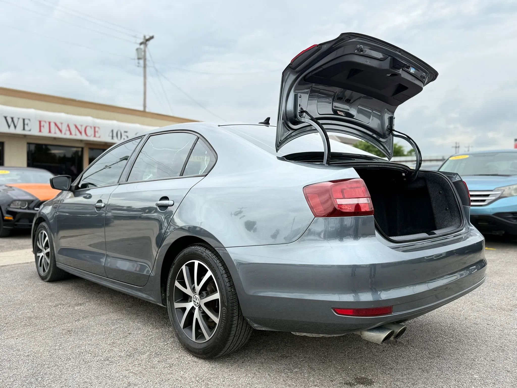 Used 2016 Volkswagen Jetta SE FWD image 8