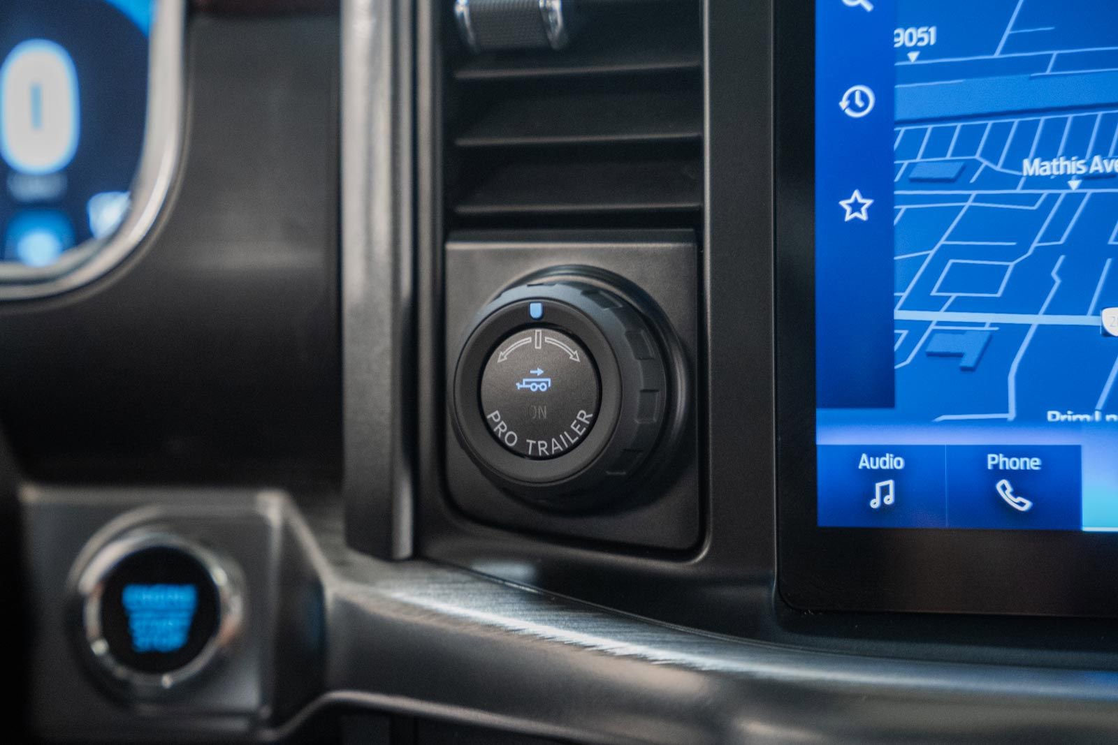 Used 2023 Ford F150 Lariat w/ Equipment Group 502A High image 33