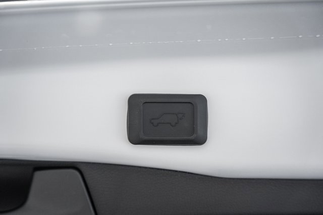 New 2025 Toyota RAV4 XLE image 10