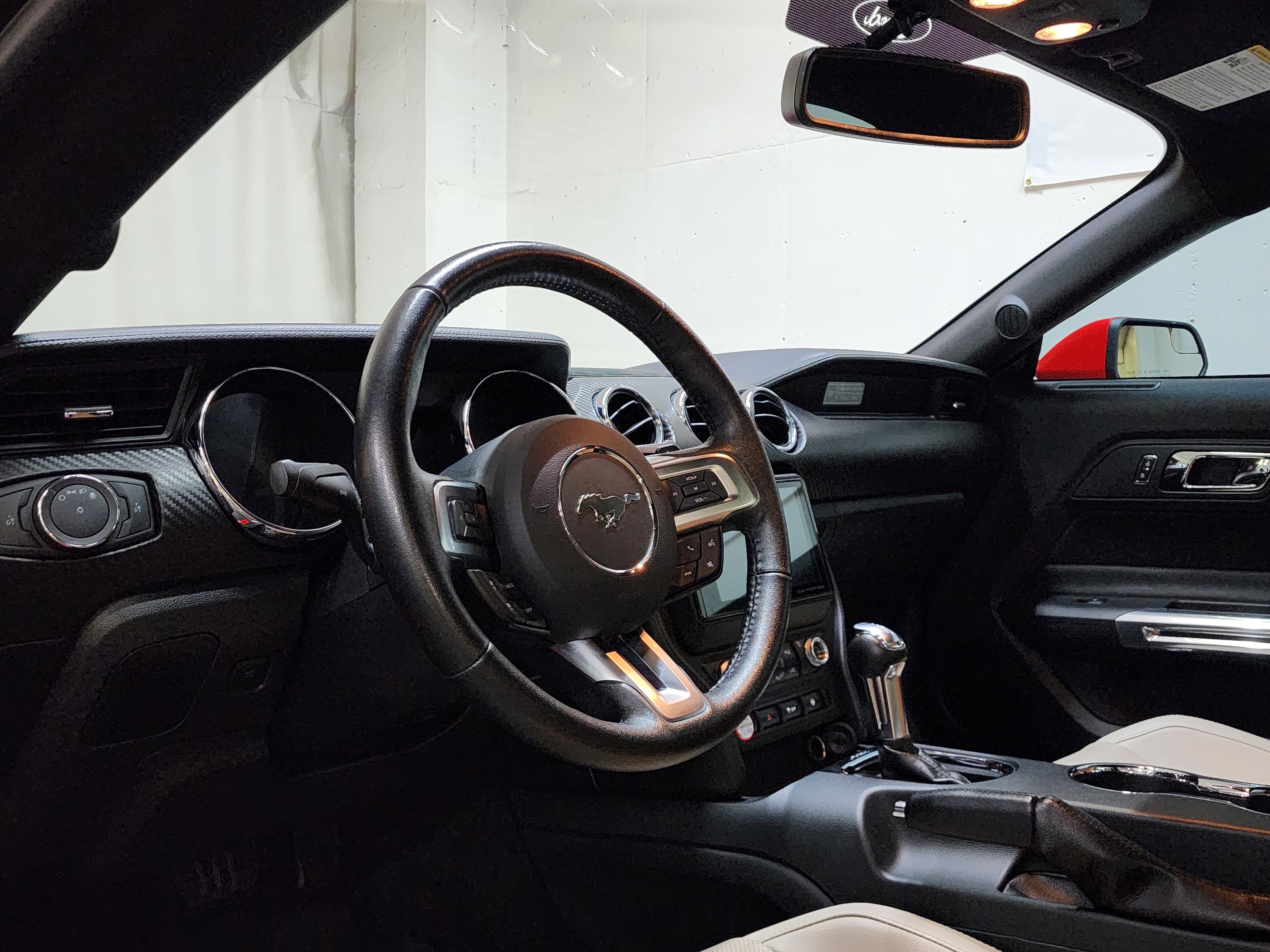 Used 2017 Ford Mustang Coupe image 14