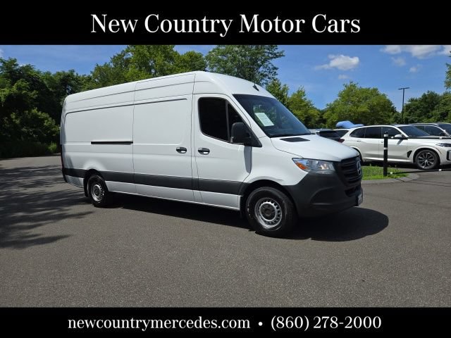 Used 2023 Mercedes-Benz Sprinter 2500 image 1