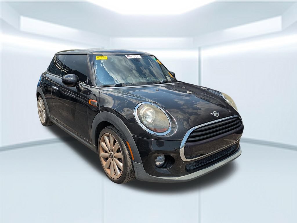 Used 2019 MINI Cooper 2-Door Hardtop FWD image 3