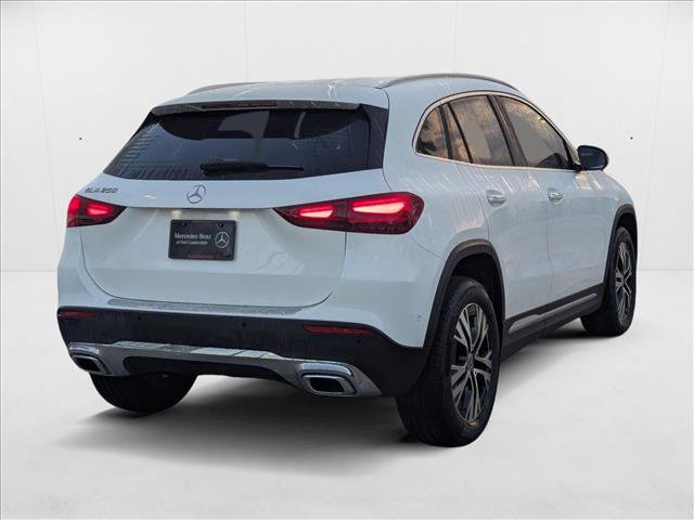 New 2025 Mercedes-Benz GLA 250 image 2
