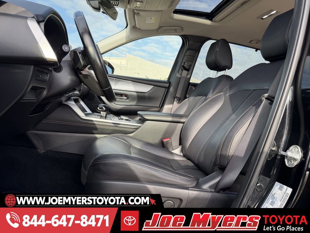 Used 2025 MAZDA CX-70 3.3 Turbo w/ Preferred Package image 27
