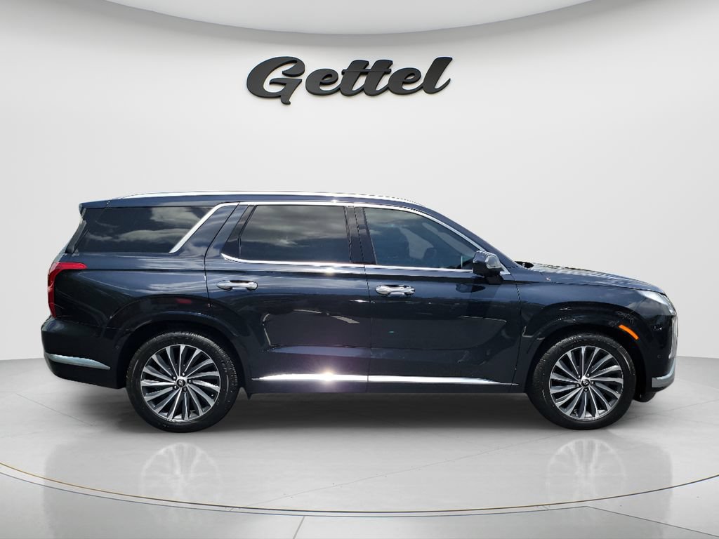 Certified 2023 Hyundai Palisade Calligraphy FWD image 4
