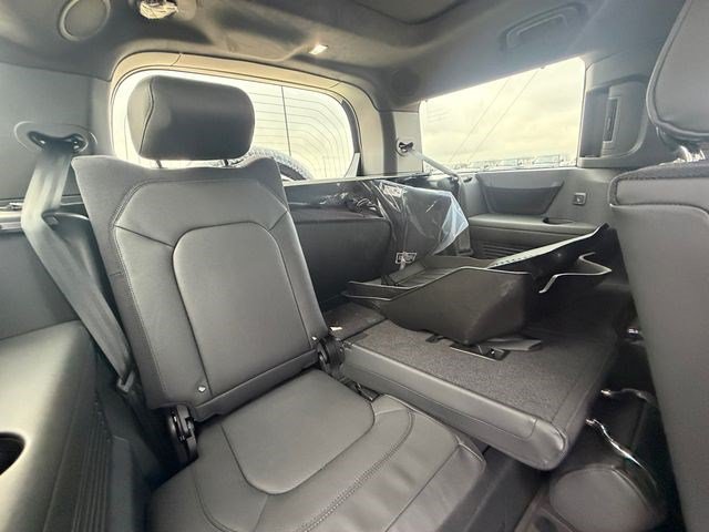 New 2026 Land Rover Defender 130 V8 AWD/4WD image 17