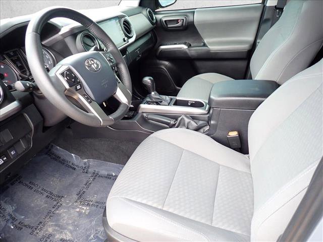 Used 2020 Toyota Tacoma SR5 w/ Technology Package AWD/4WD image 10