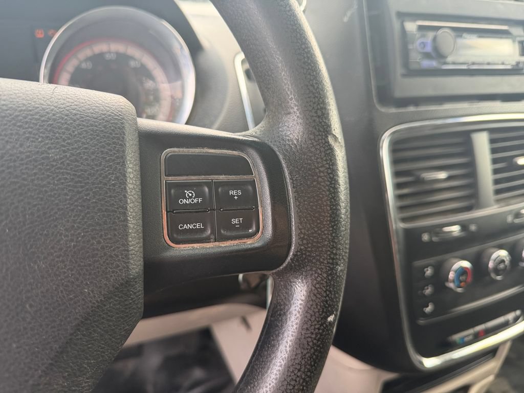 Used 2013 RAM C/V Tradesman FWD image 18