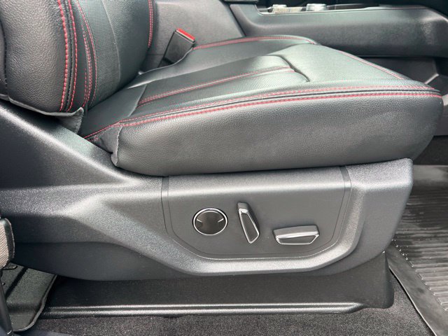 Used 2024 Ford Expedition Max Limited AWD/4WD image 12