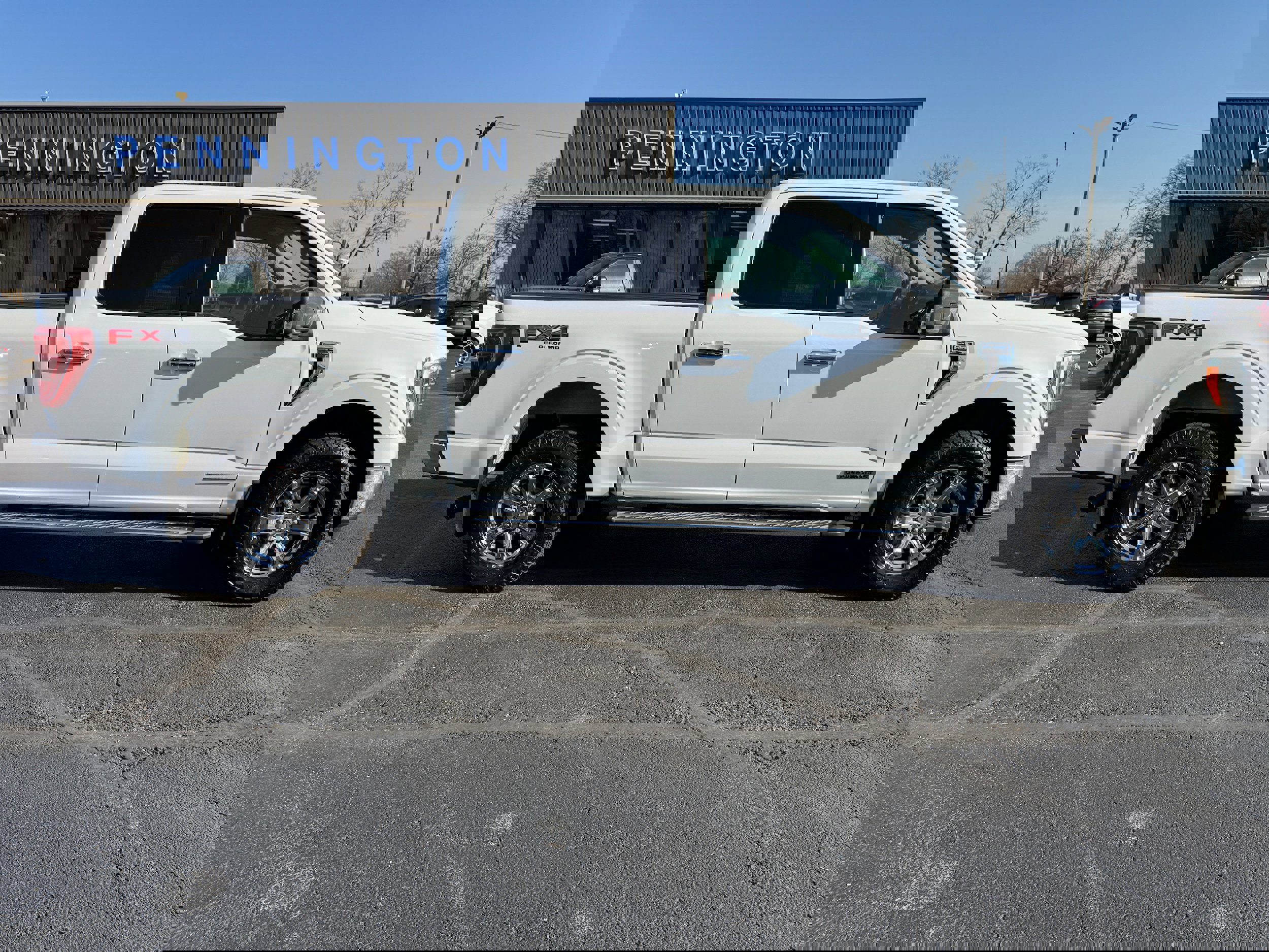 Used 2021 Ford F150 XLT w/ Equipment Group 302A High image 8