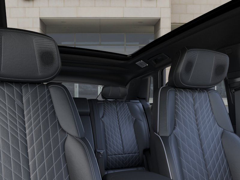 New 2027 Cadillac Lyriq Signature Sport w/ Nappa Leather Package AWD/4WD image 24