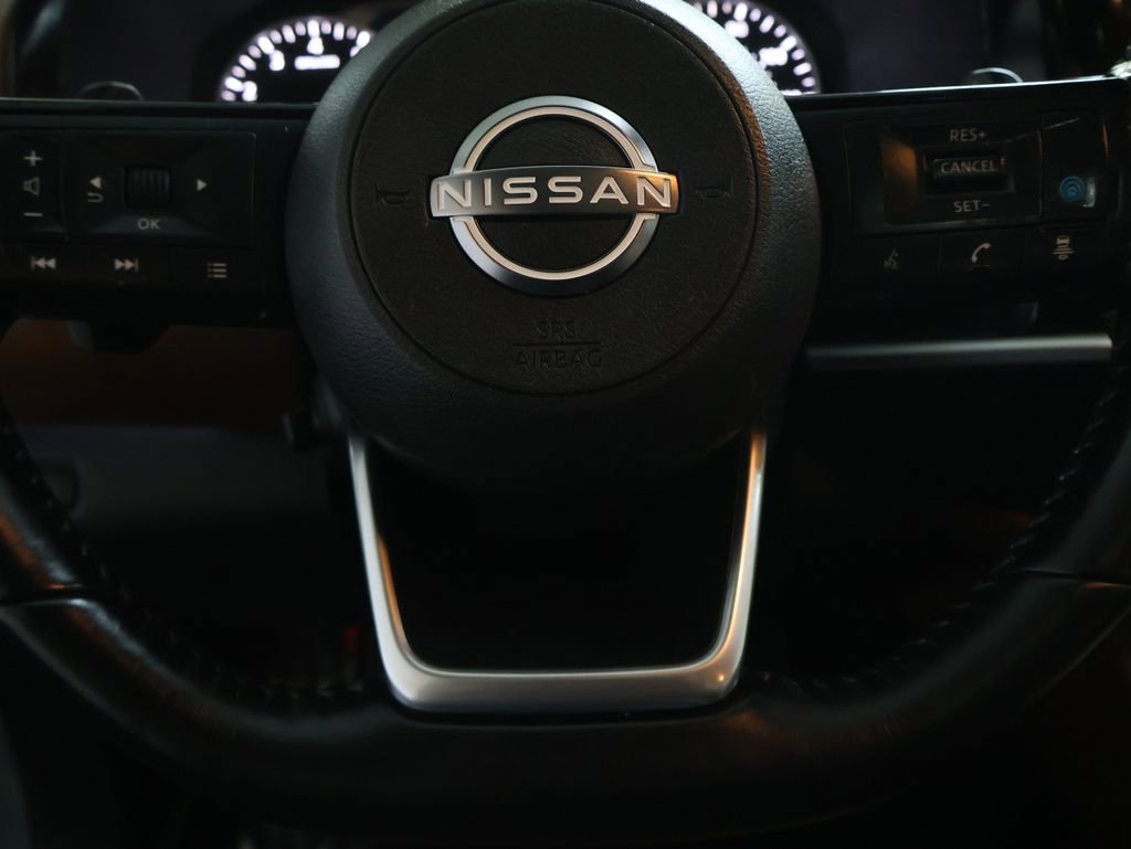 Used 2022 Nissan Pathfinder Platinum image 20