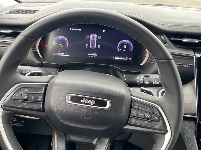 Used 2023 Jeep Grand Cherokee Limited image 8