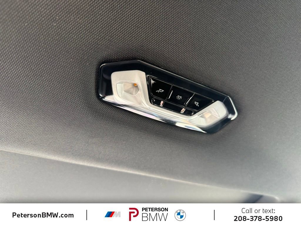 Used 2025 BMW 330i xDrive Sedan w/ Convenience Package image 22